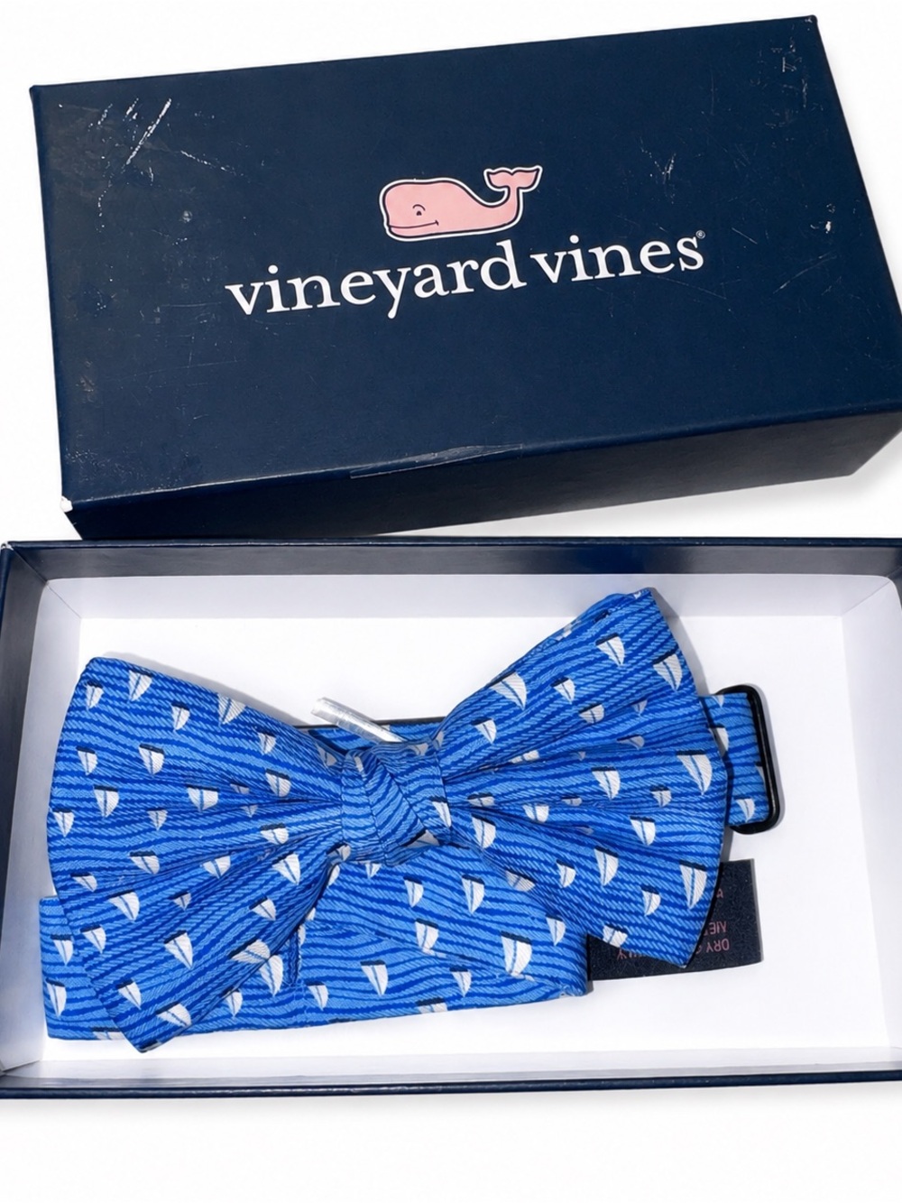Vineyard Vines Blue Sailboat Pattern Bow Tie